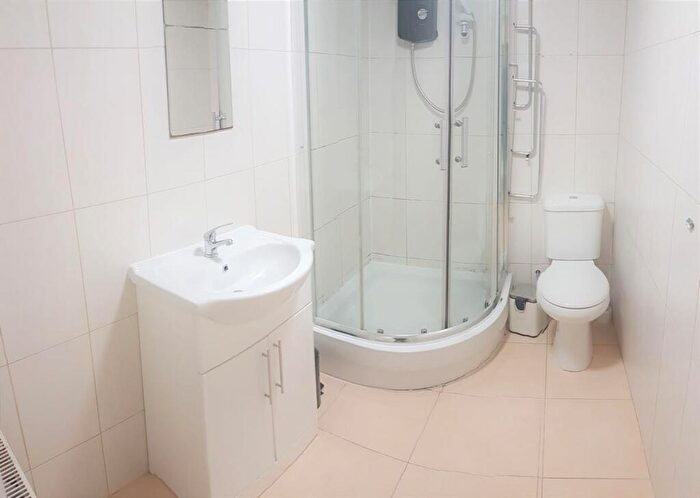 7 Bedroom House To Rent In Egerton Road, Manchester, M14