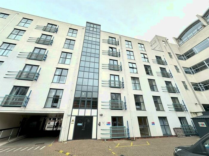 1 Bedroom Apartment To Rent In Redcliffe, St Thomas Place, BS1