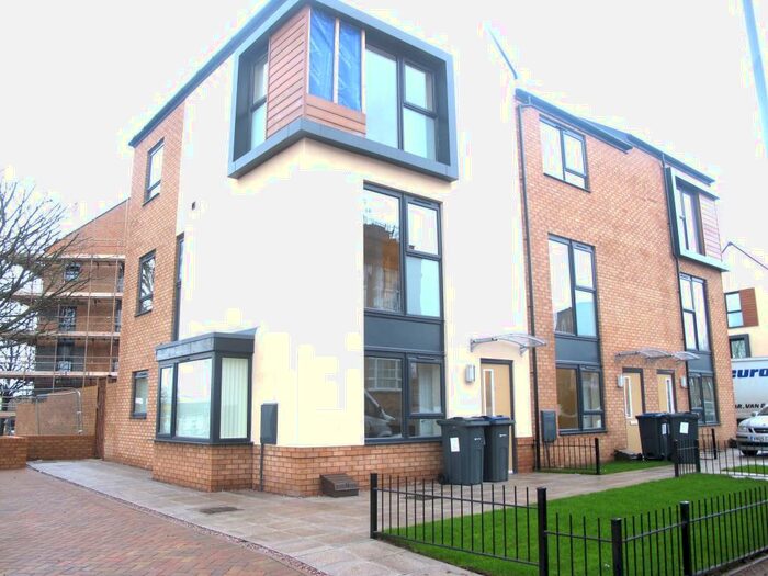 4 Bedroom House To Rent In Guildford Street, Birmingham, B19