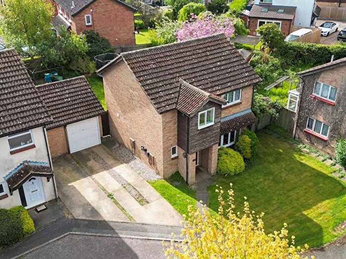 4 Bedroom Detached House For Sale In Balland Field, Willingham, CB24