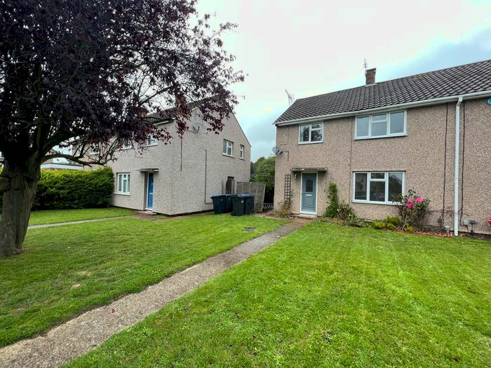 3 Bedroom Property To Rent In Wooding Grove, Harlow, CM19