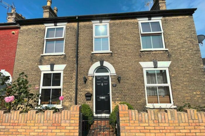 3 Bedroom End Of Terrace House To Rent In Lorne Road, Lowestoft, Suffolk, NR33