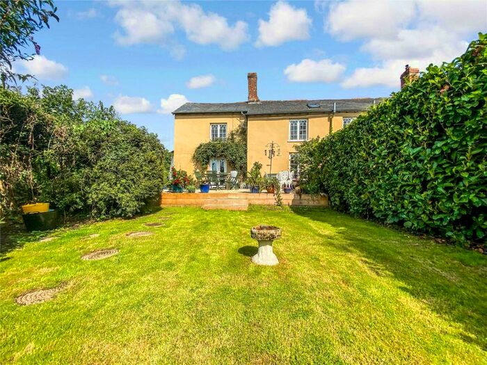 4 Bedroom Semi-Detached House For Sale In Bishops Tawton, Barnstaple, EX32