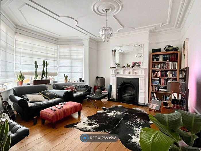 5 Bedroom Terraced House To Rent In St Albans Crescent, London, IG8