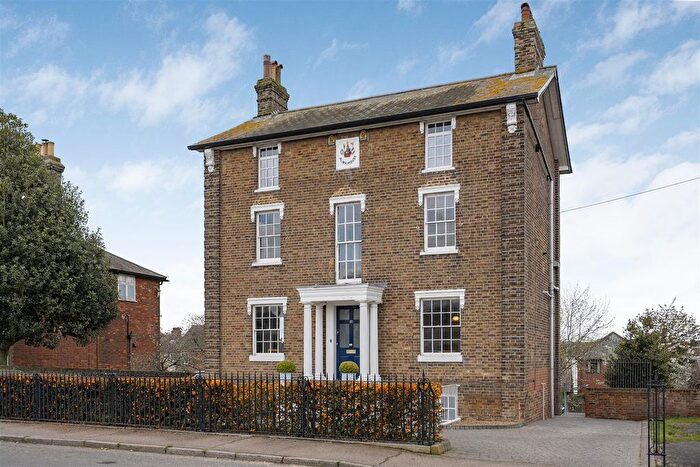 5 Bedroom Detached House For Sale In Mistley, Manningtree, CO11