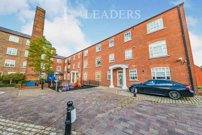 2 Bedroom Property To Rent In Milliners Court, Lattimore Road, St.Albans, AL1