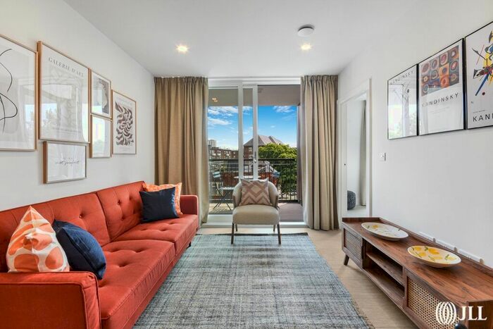 1 Bedroom Flat To Rent In Wyvil Road, London, SW8