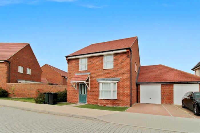 4 Bedroom Detached House To Rent In Elinor Vale, Castle Hill, Ebbsfleet Valley, Swanscombe, DA10
