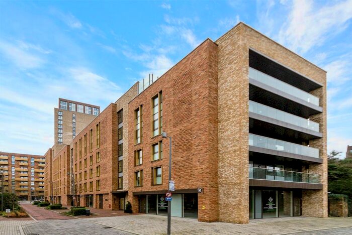 2 Bedroom Flat To Rent In Gothenburg Court, Greenland Place, Surrey Quays, SE8