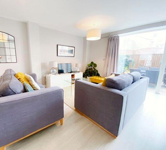 3 Bedroom End Of Terrace House To Rent In Portland View, Bishop Street, Bristol, BS2