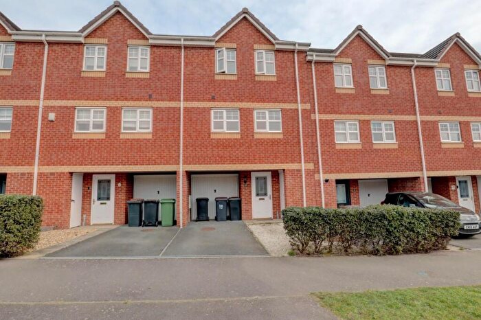 4 Bedroom Terraced House To Rent In Wisteria Way, Bermuda, Nuneaton, CV10