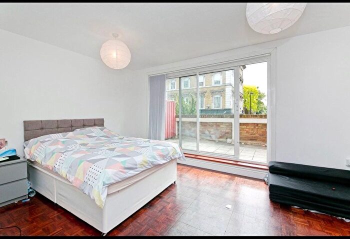 3 Bedroom Flat To Rent In Corporation Street, London, N7