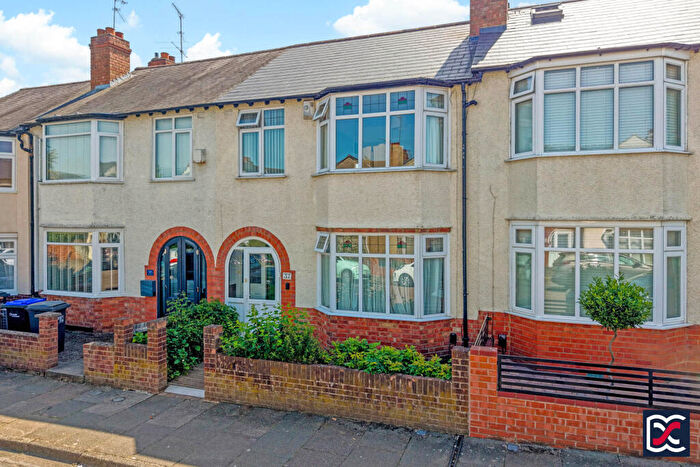 3 Bedroom Terraced House For Sale In The Vale, Northampton, West Northamptonshire, NN1