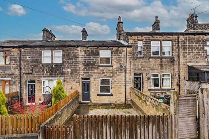 3 Bedroom Terraced House For Sale In South Street, Rawdon, Leeds, West Yorkshire, LS19