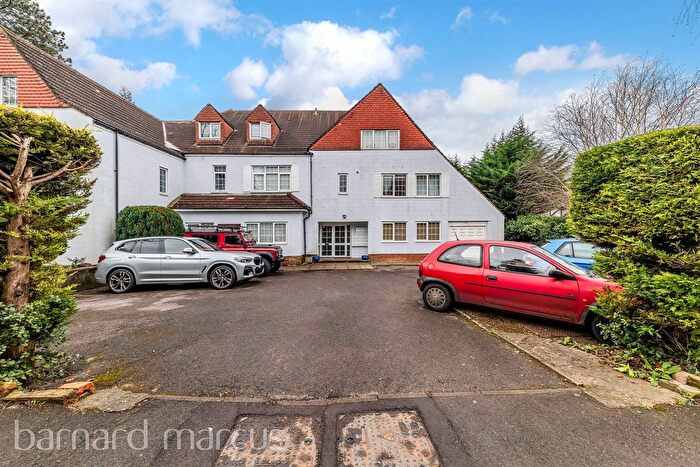 1 Bedroom Flat For Sale In Burgh Heath Road, Epsom, KT17