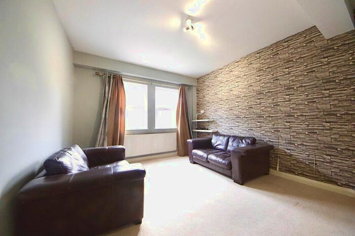 1 Bedroom Flat To Rent In Landor Road, Stockwell, SW9