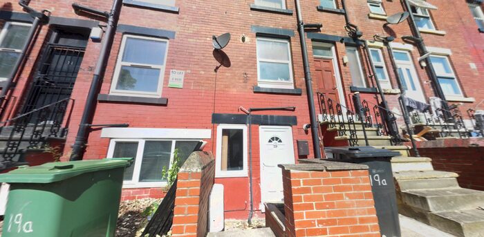 1 Bedroom Flat To Rent In The Village Street, Leeds, LS4