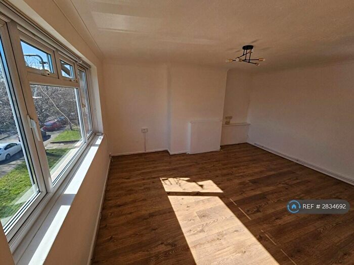 2 Bedroom Flat To Rent In St Edmunds Road, Dartford, DA1