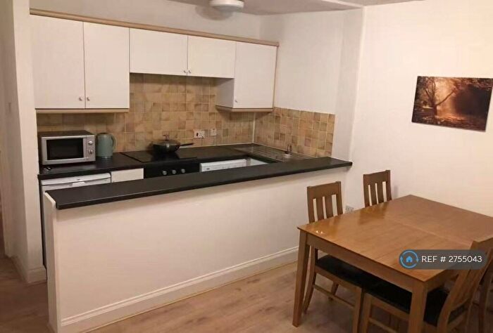 2 Bedroom Flat To Rent In Peddie Street, Dundee, DD1