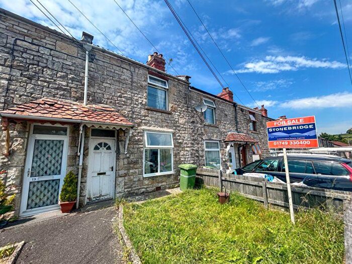 3 Bedroom Cottage To Rent In Victoria Grove, Shepton Mallet, BA4