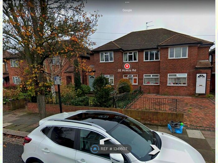 2 Bedroom Maisonette To Rent In Acacia Road, London, W3