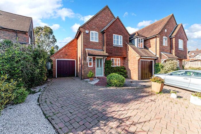 3 Bedroom Semi-Detached House To Rent In Little Common Lane, Bletchingley, RH1