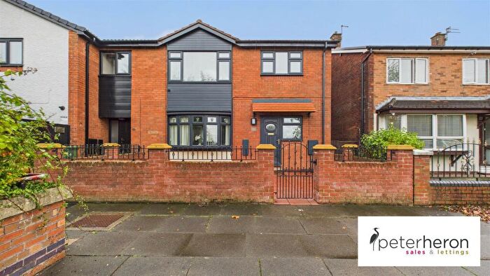 3 Bedroom Semi-Detached House For Sale In Boston Crescent, Town End Farm, Sunderland, SR5