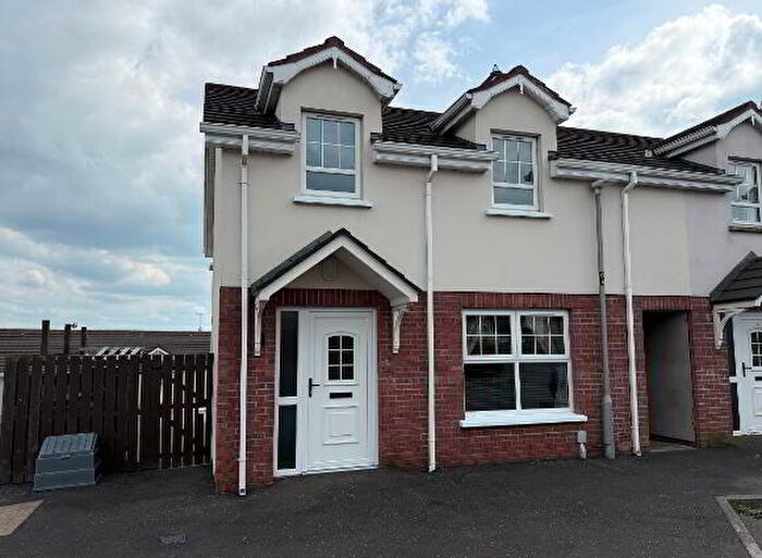4 Bedroom End TownHouse For Sale In Bracken Ridge Park, Dungannon, BT71