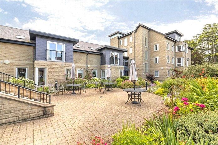 2 Bedroom Apartment For Sale In Otley Road, Harrogate, North Yorkshire, HG2