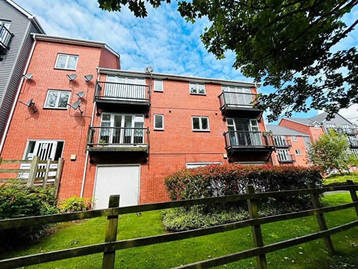2 Bedroom Flat For Sale In Mill Street, Evesham, WR11