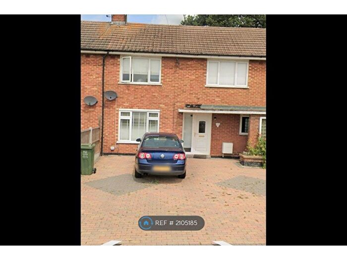 3 Bedroom Terraced House To Rent In The Slades, Basildon, SS16
