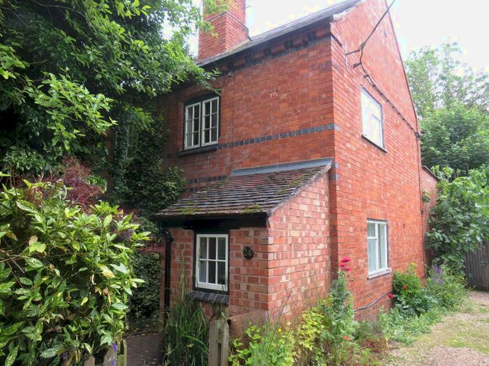 2 Bedroom Cottage To Rent In Church Walk, Wellesbourne, Warwick, CV35