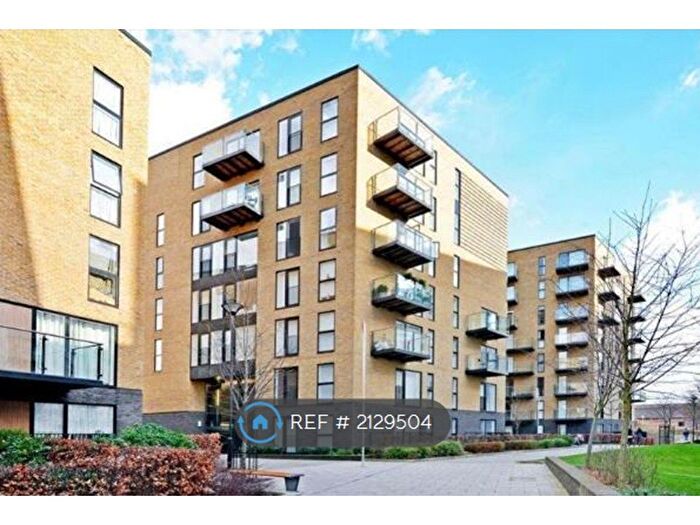 2 Bedroom Flat To Rent In Augustine House, London, SE13