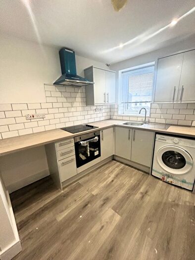 2 Bedroom Flat To Rent In Ty Cefn Road, Cardiff, CF5