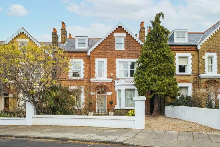 6 Bedroom Detached House To Rent In Westcombe Park Road London, SE3