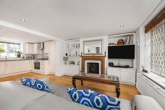 3 Bedroom Terraced House For Sale In Windmill Lane, London, E15