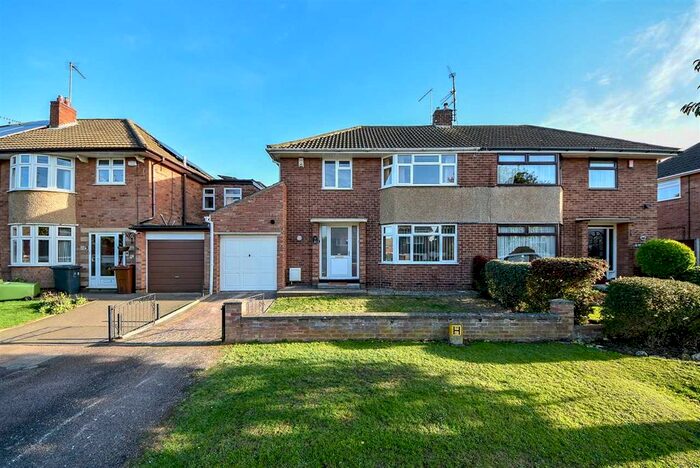 3 Bedroom Semi-Detached House To Rent In Oakway, Wellingborough NN8