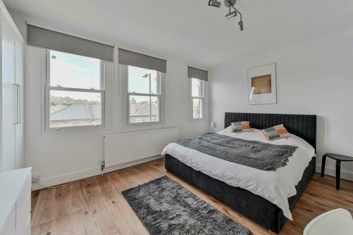 2 Bedroom Flat To Rent In Park Road, London, , Crouch End, London, N8