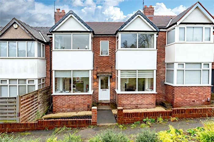 3 Bedroom Terraced House For Sale In Broadway, Horsforth, Leeds, LS18