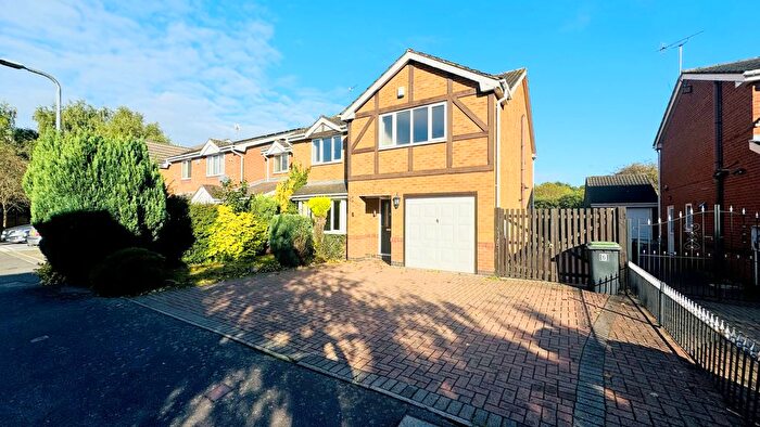 4 Bedroom Detached House To Rent In Canterbury Close, Nottingham, NG16