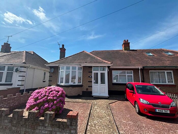 2 Bedroom Semi-Detached Bungalow For Sale In Bush Hill, The Headlands, Northampton, NN3