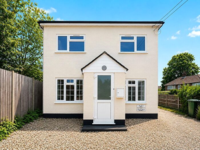 2 Bedroom Flat To Rent In Headley Road, Liphook, Hampshire, GU30
