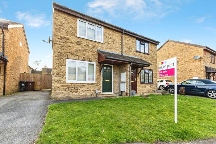 2 Bedroom Semi Detached House For Sale In Marefield, Lower Earley, Reading, RG6