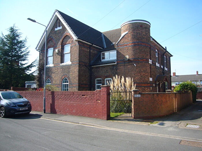 5 Bedroom Detached House For Sale In Moorland Road, Old Goole, DN14
