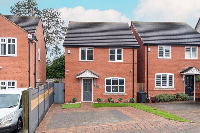 4 Bedroom Detached House For Sale In Warwick Gardens, Birmingham, West Midlands, B28