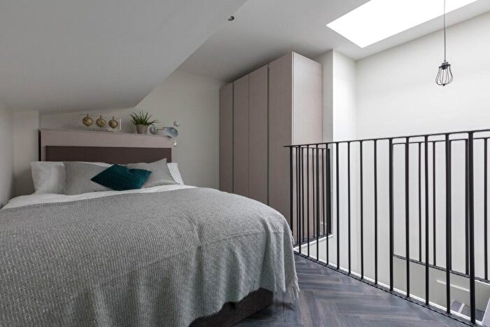 1 Bedroom Apartment To Rent In King Street, Manchester, Greater Manchester, M2