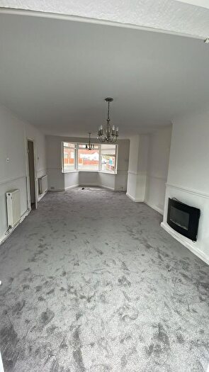 3 Bedroom Semi-Detached House To Rent In Hereford Road, Manchester, M30