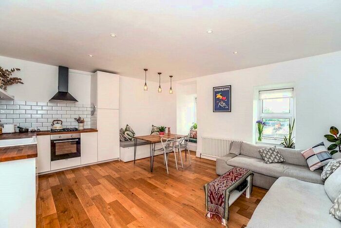 1 Bedroom Flat To Rent In New Cross Road, London, SE14