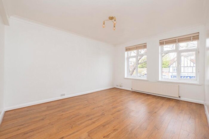 2 Bedroom Apartment For Sale In Banstead Road, Carshalton, SM5