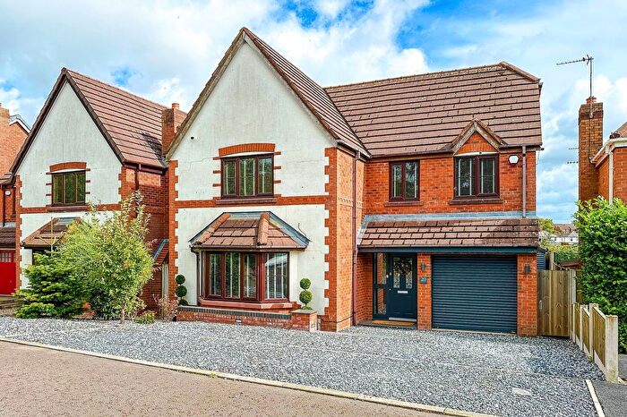4 Bedroom Detached House For Sale In Elderflower Road, Dentons Green, WA10